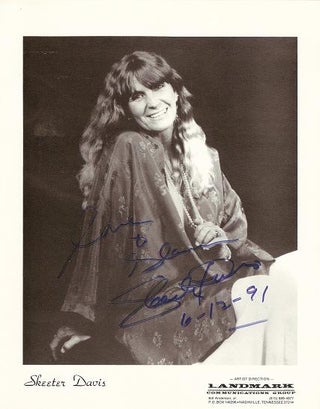Item #031251 SIGNED, PROFESSIONAL PHOTOGRAPH OF SKEETER DAVIS:; Country-western and Crossover Pop...