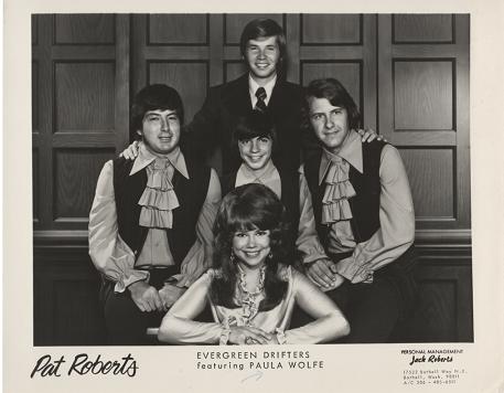 Item #036033 PROFESSIONAL PHOTOGRAPH OF THE EVERGREEN DRIFTERS, FEATURING PAULA WOLFE:; Country & Western performers. Evergreen Drifters.
