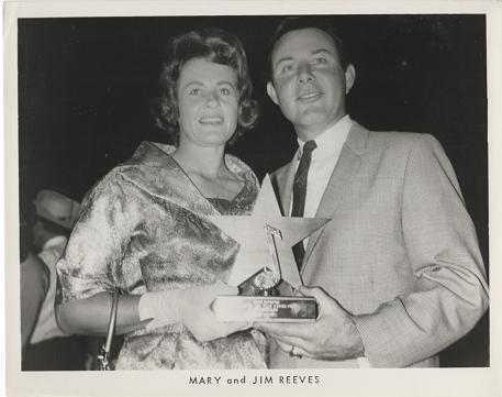 Item #036059 PROFESSIONAL PHOTOGRAPH OF MARY & JIM REEVES:; Country & Western Performer. Jim Reeves.